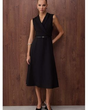 Trendyol Kleid - Braun