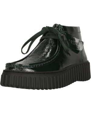 Clarks Torhill Moss Stiefelette mit großer, gerippter Außensohle - Schwarz