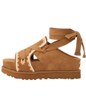 UGG Sandalen Goldenstar Hi Artistitch - Braun