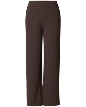 Base Level Curvy Hose - Braun