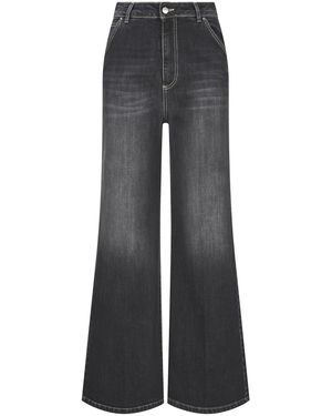 Nicowa Jeans Marlowi, Model Ist 1,78 Cm Und Trägt Größe 34 - Grau