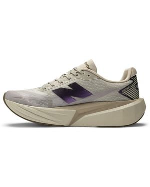 New Balance Laufschuh Rebel V5 - Grau