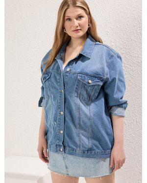 Trendyol Jacke - Blau