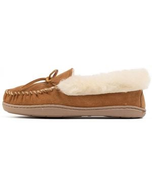 Minnetonka Mokassin Alpinsheepskin - Braun
