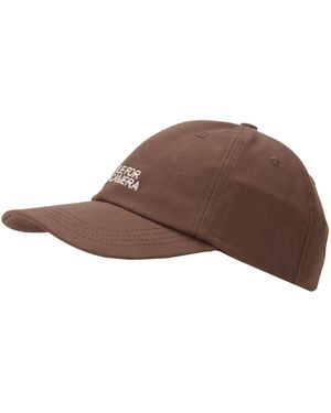 Studio Select Cap Accear - Braun