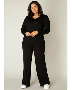 Base Level Curvy Pullover - Schwarz