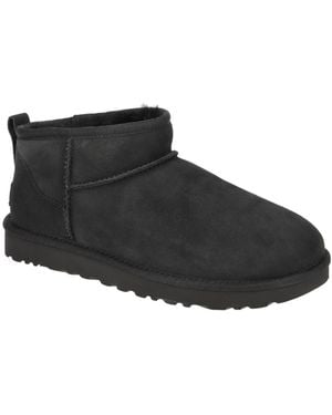 UGG Boots Classic Ultra Mini - Schwarz