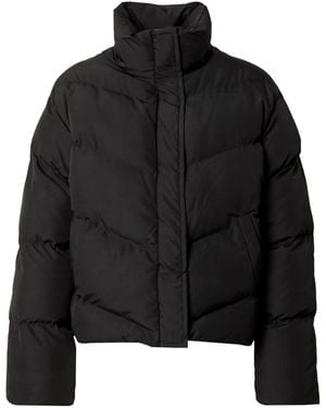 Trendyol Jacke - Schwarz