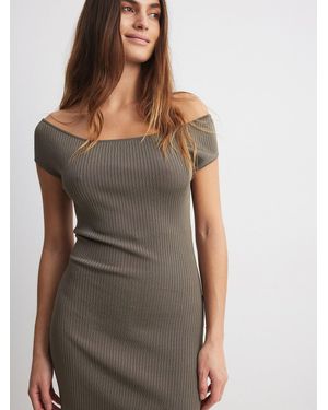 NA-KD Kleid - Grau
