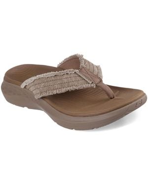 Skechers Parson Sd-Gino Zehensandale mit ausgefransten Kanten - Braun
