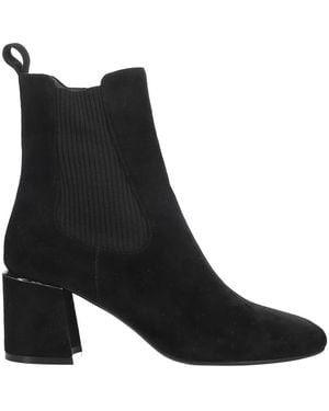 Vaneli Ilias Ankle Boot - Black