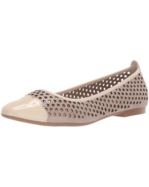 Bettye Muller Concepts Concept Janae Ballet Flat - Black