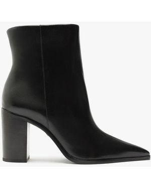 SCHUTZ SHOES Mikki Block Bootie 6 / Black/leather