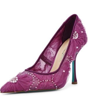 Betsey Johnson Roxie Pump - Purple
