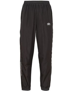 Umbro Relaxed Pull On Cuffed Track Pant - Black
