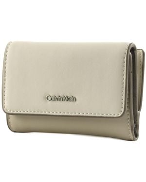 Calvin Klein CK Must Trifold SM Block Dk Ecru/Stony Beige/Medium Taupe - Metallizzato