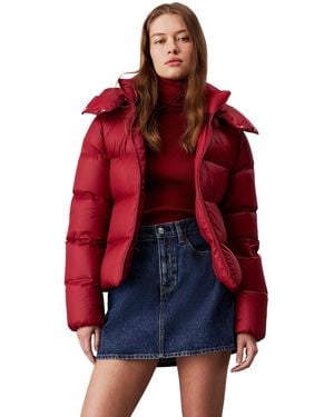 Calvin Klein Calvin Klein 's Short Down Puffer Jacket With Hood - Red