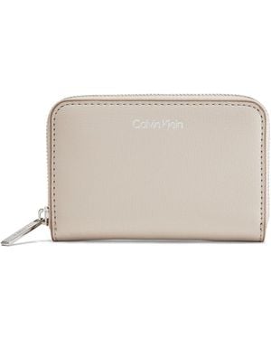 Calvin Klein Foil Logo Medium Zip Around Lv04f1091g Wallets - Natural