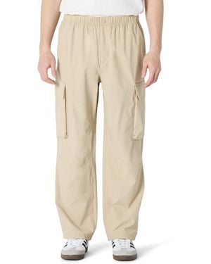 Amazon Essentials Loose-fit Lightweight Stretch Parachute Pant - Natural
