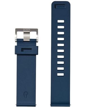 Nixon Wechselarmband für Uhren mit 23 mm Abstand aus Fluorkautschuk in der Farbe Marineblau mit Edelstahl-Dornschließe mit Lockung