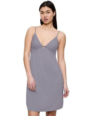 Triumph Aura Spotlight NDK 04 X Nightgown - Viola