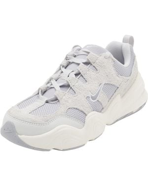 Nike W TECH Hera Sneaker - Weiß