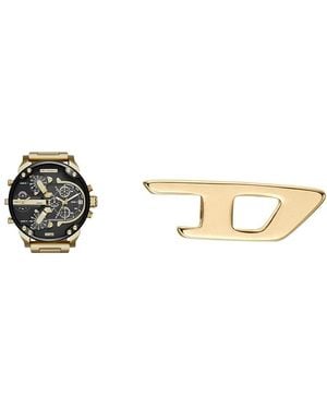 DIESEL Mr. Daddy 2.0 Goldfarbene Edelstahl Uhr und Ohrring - Mettallic