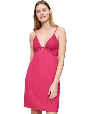Triumph Aura Spotlight NDK 04 X Nightgown - Rosa
