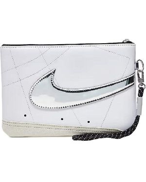 Nike Icon Blazer Wristlet Large Portafogli Portadocumenti Pochette con Cinturino Metallic Silver - Multicolore