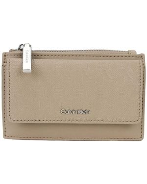 Calvin Klein Donna Porta Carte Must Flap Cardholder Mono con Zip - Neutro