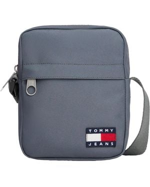 Tommy Hilfiger Essential Daily Crossbody Bag With Zipper And Internal Pocket - Blue