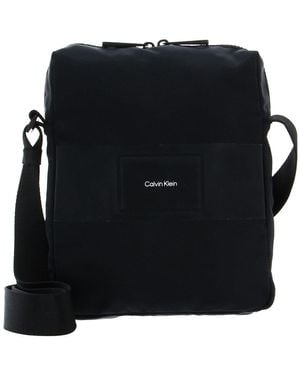 Calvin Klein Ck Must Reporter Lv04d3083g Crossover in Black