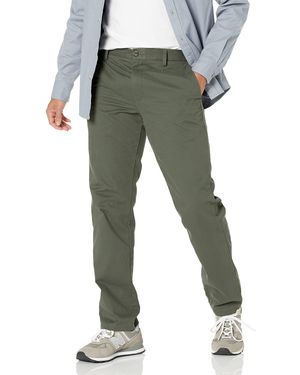 Amazon Essentials Knitterfreie Flatfront-Chinohose in schmaler Passform - Grün