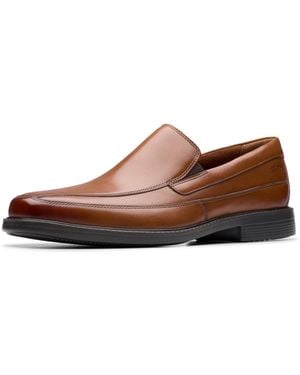 Clarks Collection Cosgrove Free Loafer - Brown