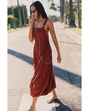 Daily Practice Bubble-Hem Midi Dress - Black