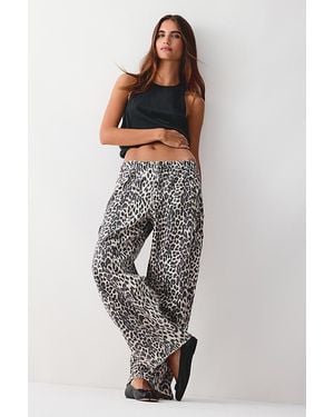 By Anthropologie Frankie Barrel Leg Cargo Trousers - Grey