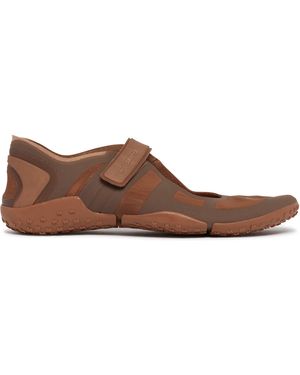Nike Skims Rift Mesh Marroni - Marrone