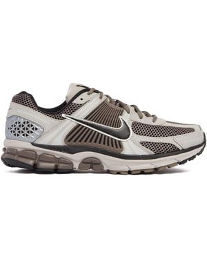 Nike And Zoom Vomero 5 Trainers - Grey