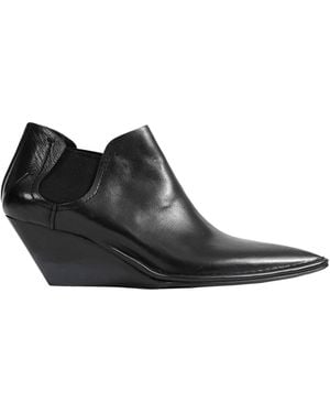 Capasa Low-Cut Leather Ankle Boots - Black