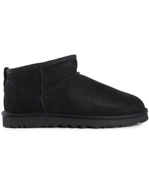 UGG Boots - Black