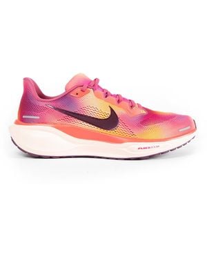 Nike Sneakers - Pink