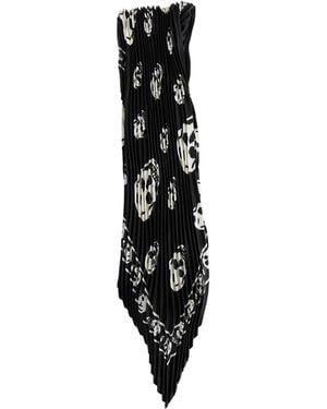 McQueen Pleated Skull Scarf - Black