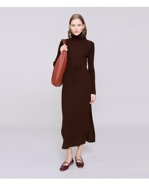 A.P.C. Chestnut Brown - Red