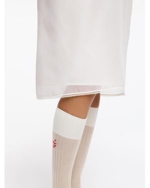 ARKET Und Laila Gohar Kniestrümpfe Mit Monogramm - Weiß