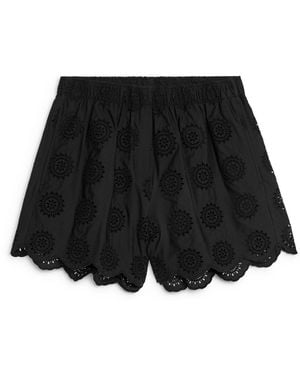 ARKET Broderie Anglaise Shorts - Black