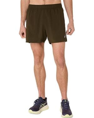 Asics CORE 5IN SHORT - Schwarz