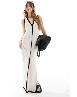 4th & Reckless Contrast Trim Sleeveless V Neck Knitted Beach Maxi Dress - Multicolour