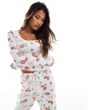 Kaiia Top De Pijama De Manga Larga Con Escote Cuadrado Y Estampado De Lazos Y Fresas Mix & Match Exclusivo De (Parte De Un Conjunto) - Blanco