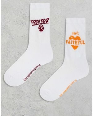 ASOS 2 Pack Socks With Traitor Graphics - Grey