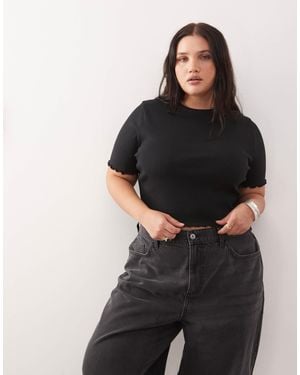 Collusion Plus Lettuce Edge Ribbed T-Shirt - Black